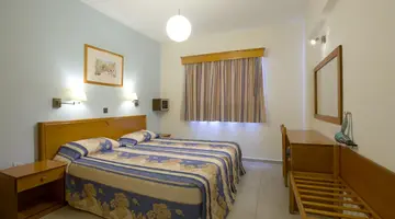 Kefalos Damon Hotel Apts