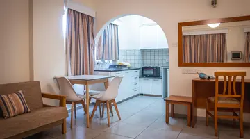 Kefalos Damon Hotel Apts