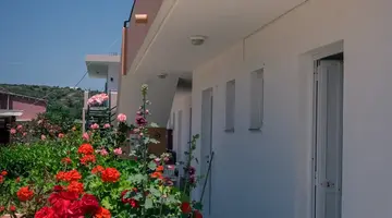 Kefalos Studios Anthoula