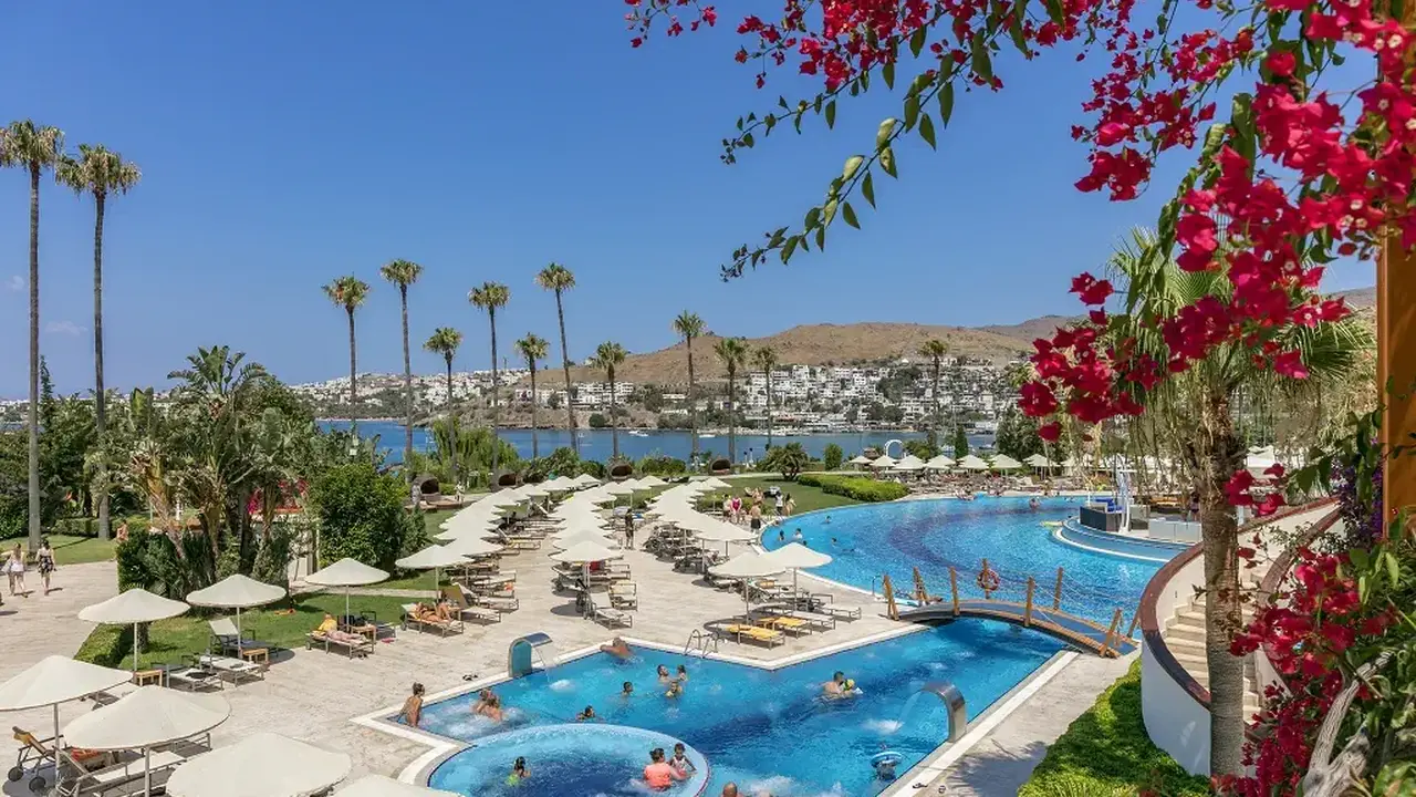 KEFALUKA RESORT