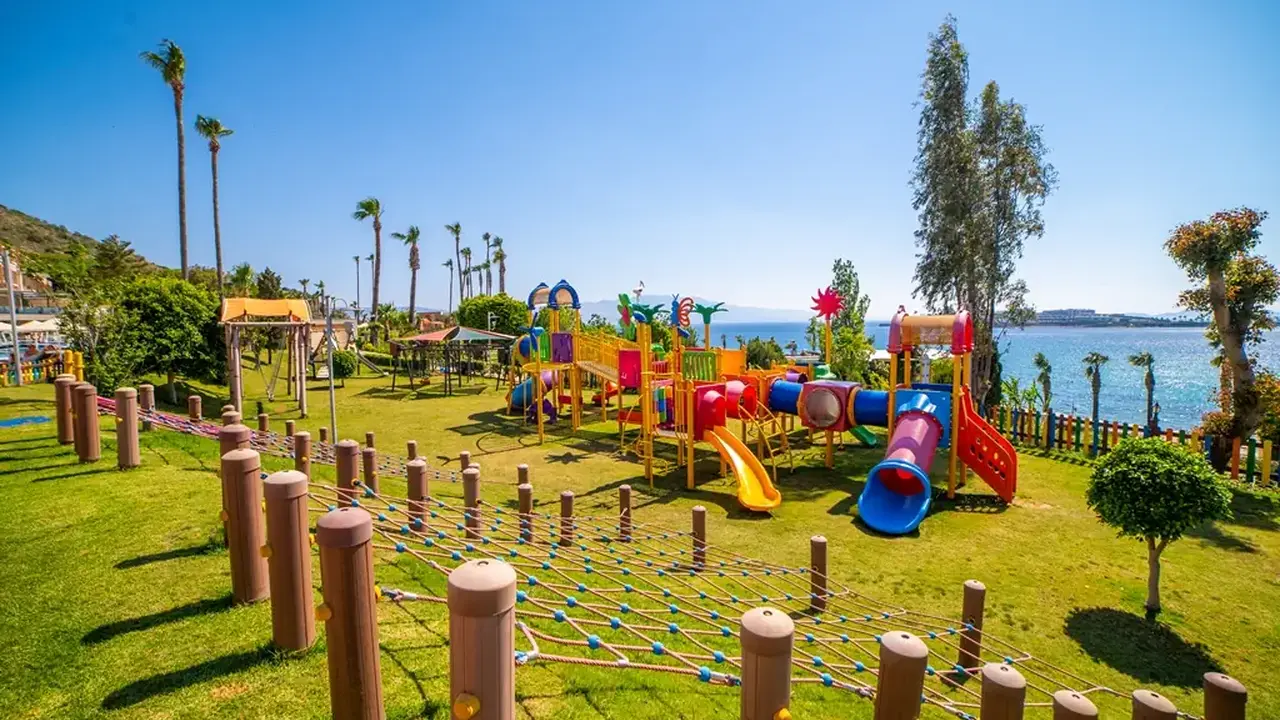 KEFALUKA RESORT