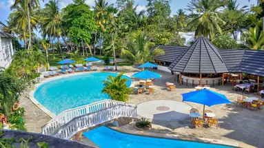 Kenijskie trio+ Travellers Beach Hotel & Club
