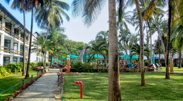 Kenijskie trio+ Travellers Beach Hotel & Club