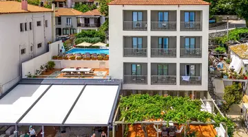 Kenta Beach Hotel