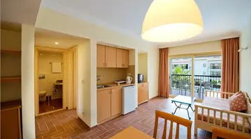 KENTIA APART HOTEL