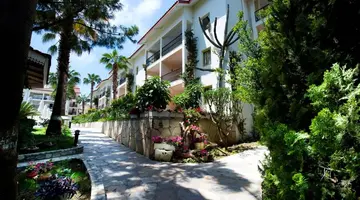 KENTIA APART HOTEL