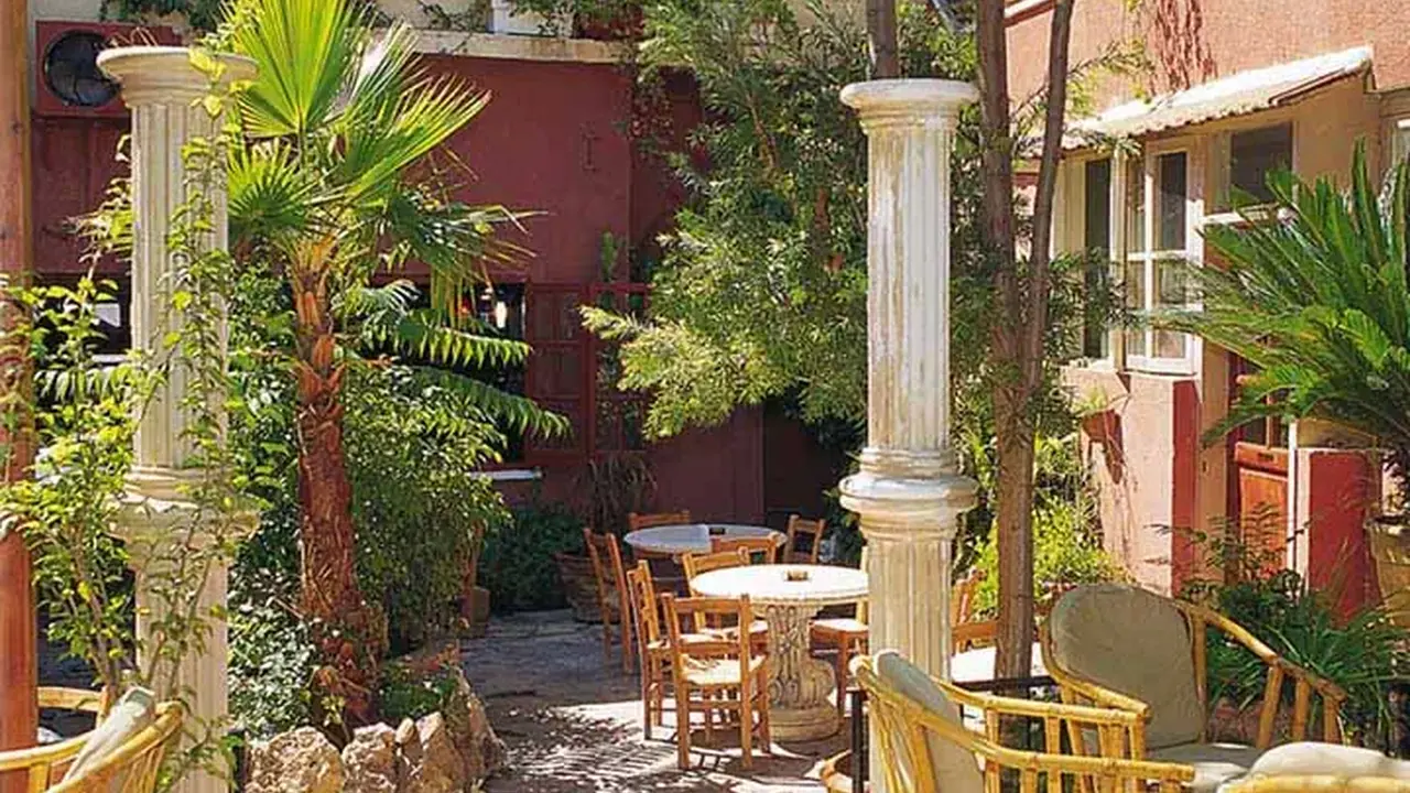 Kentrikon 1924 Boutique Hotel and Suites