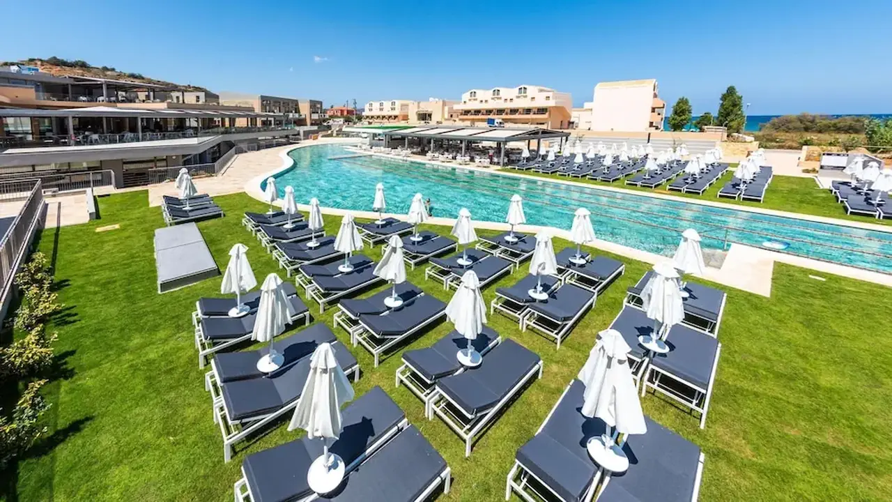 Kiani Beach Resort Family