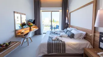 Kiani Beach Resort Family