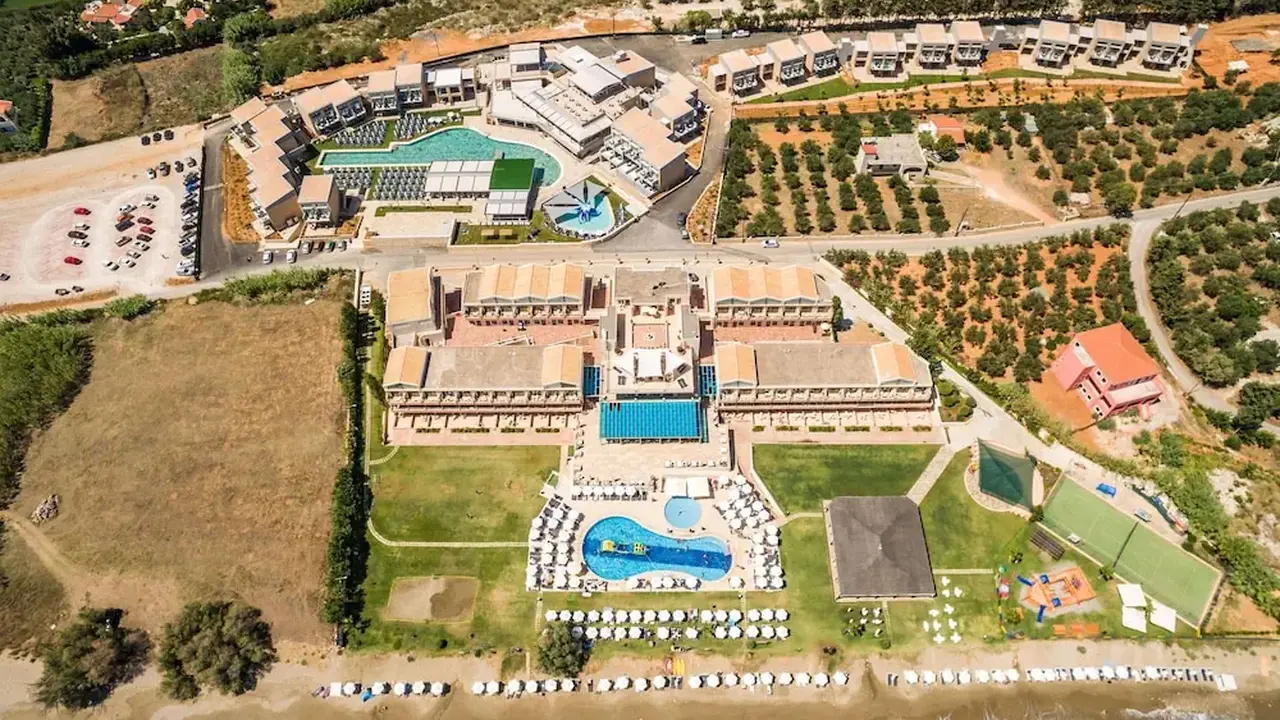 Kiani Beach Resort Family