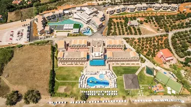 Kiani Beach Resort Family