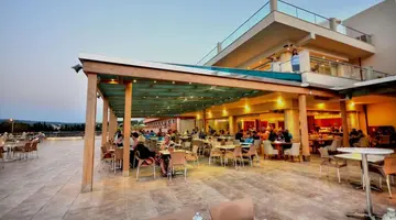 Kiani Beach Resort Family