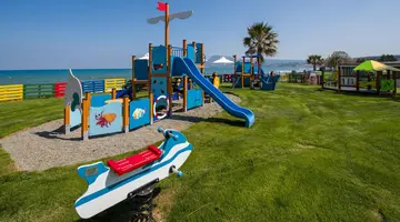 Kiani Beach Resort