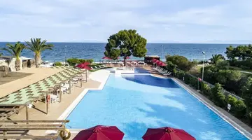 Kinetta Beach Resort and Spa