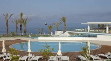 King Evelthon Beach Hotel and Resort