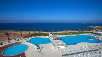 King Evelthon Beach Hotel and Resort