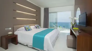 King Evelthon Beach Hotel and  Resort