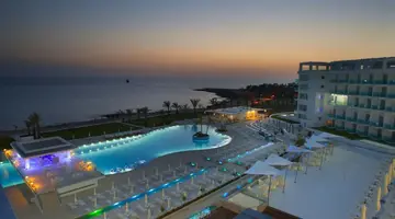 King Evelthon Beach Hotel and Resort
