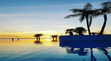 King Evelthon Beach Hotel and Resort