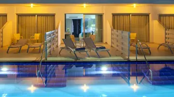 King Evelthon Beach Hotel and Resort