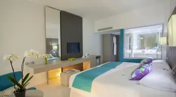 King Evelthon Beach Hotel and Resort