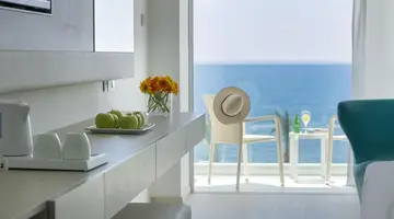 King Evelthon Beach Hotel and  Resort