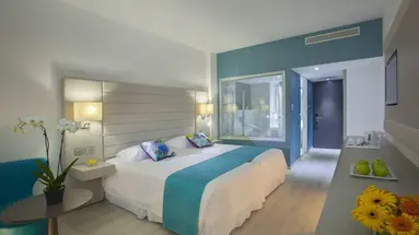 King Evelthon Beach Hotel and Resort