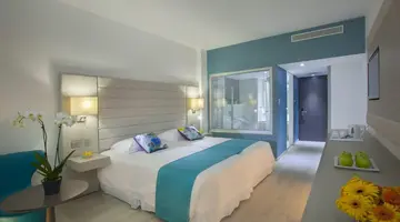 King Evelthon Beach Hotel and Resort