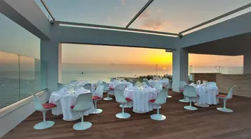King Evelthon Beach Hotel and  Resort