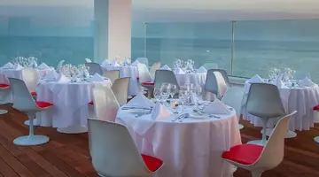 King Evelthon Beach Hotel and Resort
