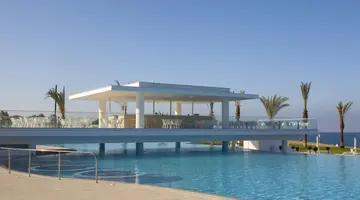 King Evelthon Beach Hotel and Resort