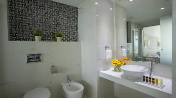 King Evelthon Beach Hotel and Resort