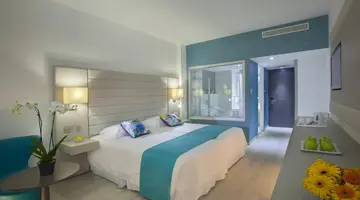 King Evelthon Beach Hotel and  Resort