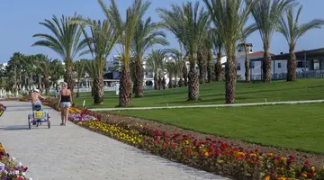 King Evelthon Beach Hotel and  Resort