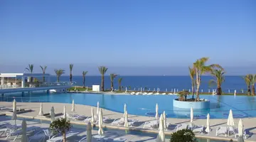 King Evelthon Beach Hotel & Resort