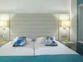 King Evelthon Beach Hotel & Resort