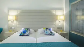 King Evelthon Beach Hotel & Resort
