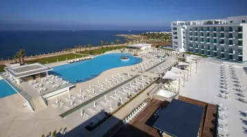 KING EVELTHON BEACH HOTEL & RESORT
