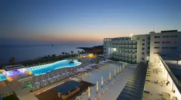 King Evelthon Beach Hotel & Resort