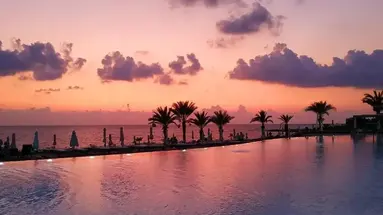 King Evelthon Beach Hotel & Resort