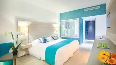 King Evelthon Beach Hotel & Resort