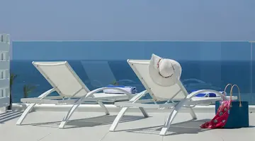 King Evelthon Beach Hotel & Resort
