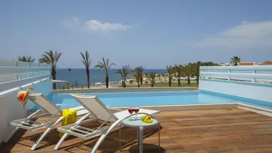 King Evelthon Beach Hotel & Resort