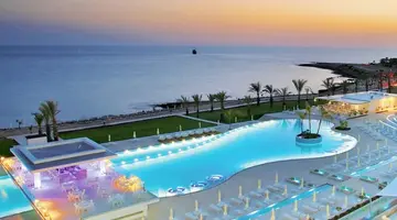 King Evelthon Beach Hotel & Resort