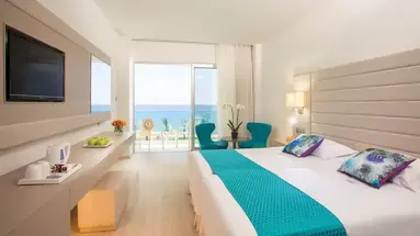 King Evelthon Beach Hotel & Resort