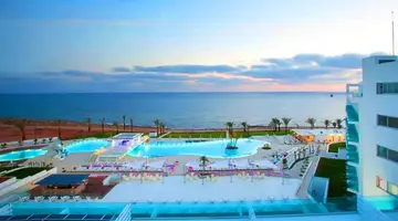 King Evelthon Beach Hotel & Resort