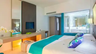 King Evelthon Beach Hotel & Resort