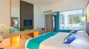 King Evelthon Beach Hotel & Resort