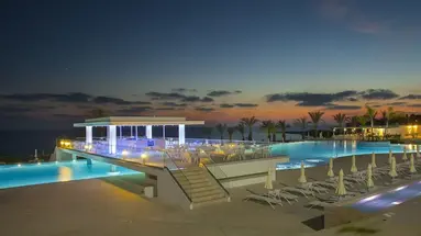 King Evelthon Beach Hotel & Resort