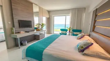 KING EVELTHON BEACH HOTEL & RESORT